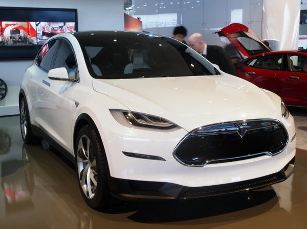 tesla-model-x-detroit-2013-01