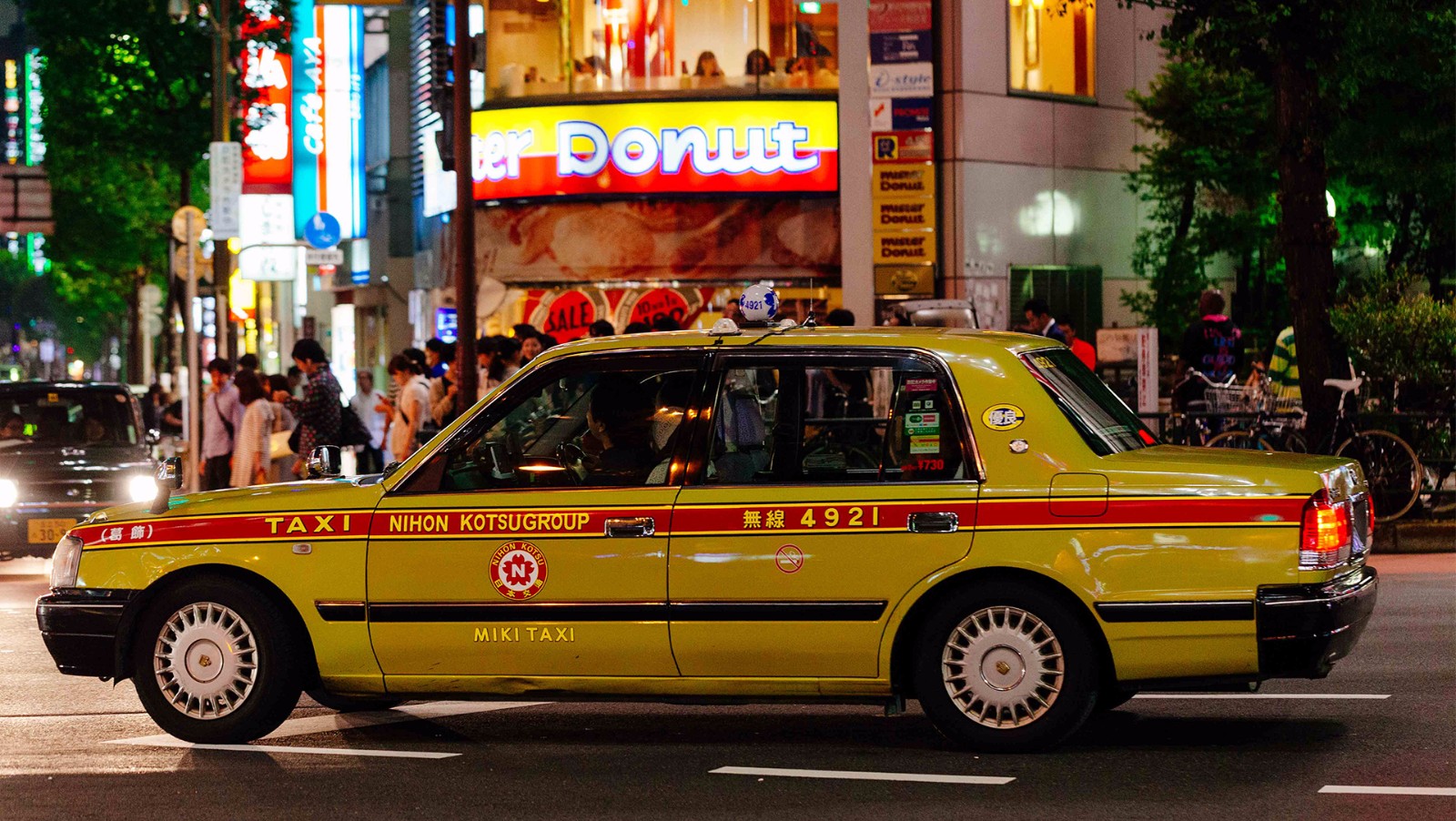 tokyotaxiapr6.jpg