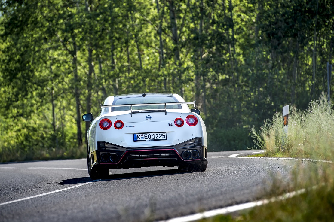 MY20 GT-R NISMO Germany_29-source.jpg